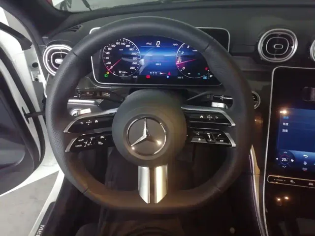 Mercedes-Benz C-Class — Фото автомобиля 10