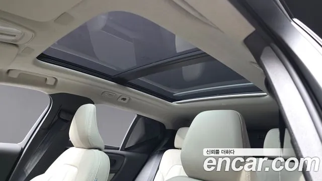 Вольво XC40 B4 Ultra Bright — Фото автомобиля 15