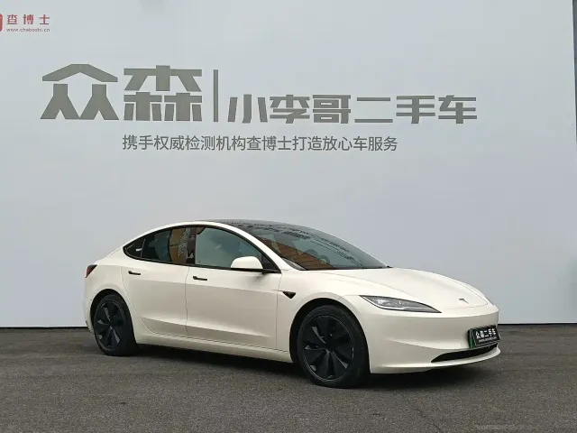 Tesla Model 3 — Фото автомобиля 3