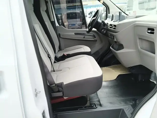 JMC E-Fushun — Фото автомобиля 19