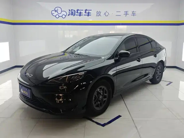 Фотография автомобиля — BYD Seal 05 DM-i