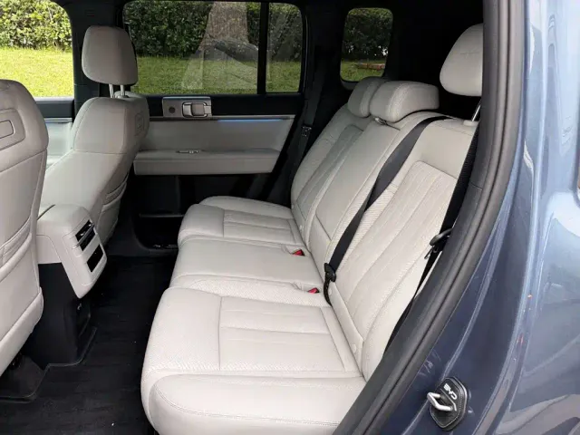 BYD FangChengBao Titanium 7 — Фото автомобиля 9
