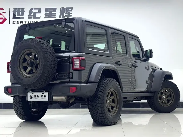 Jeep Wrangler — Фото автомобиля 8