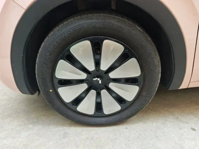 Wuling Bingo — Фото автомобиля 22