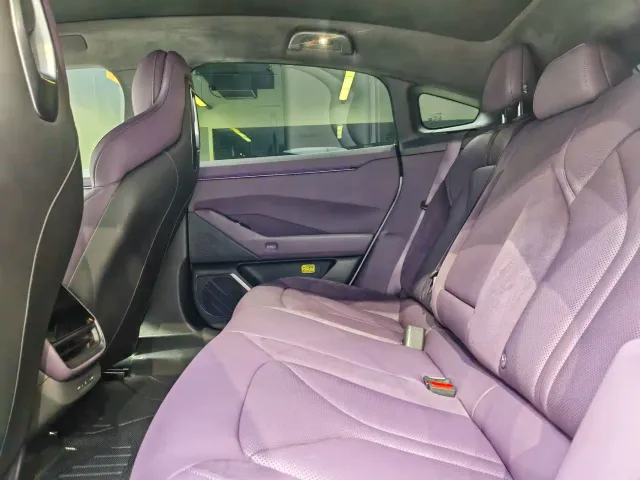 Xpeng P7 — Фото автомобиля 6