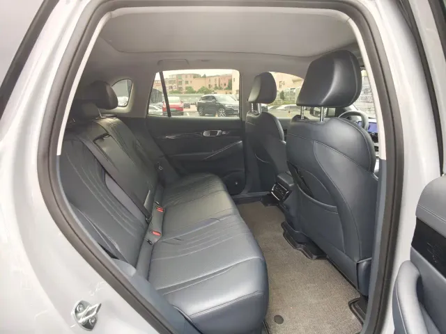 Geely Galaxy E5 — Фото автомобиля 13