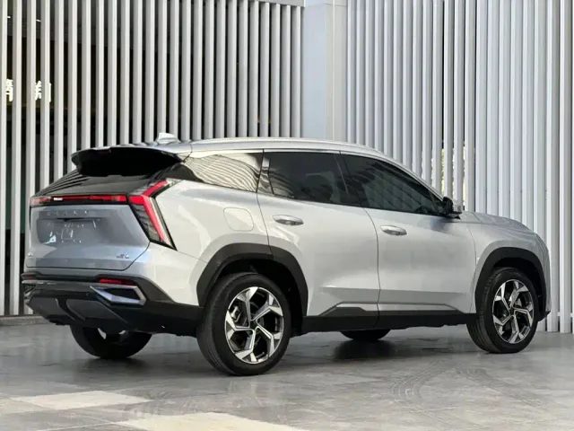 Geely Boyue L — Фото автомобиля 5