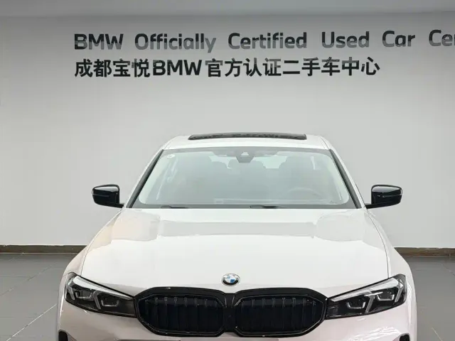 BMW 3 Series — Фото автомобиля 2
