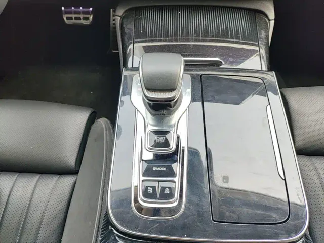 Hongqi H9 — Фото автомобиля 13
