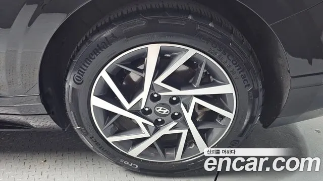 Hyundai Grandeur GN7 — Фото автомобиля 21
