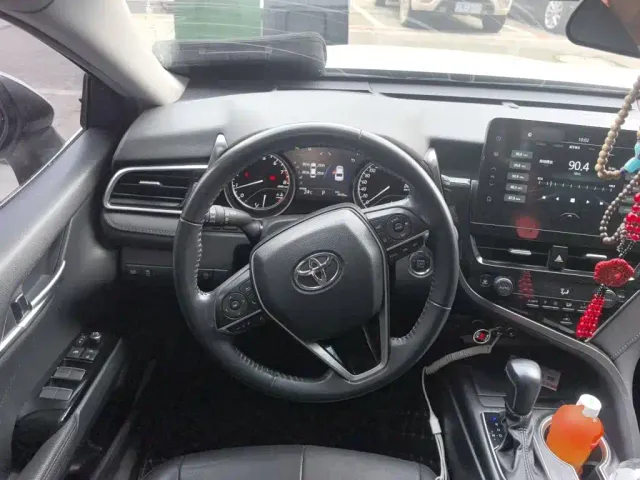 Toyota Camry — Фото автомобиля 6