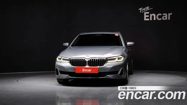 BMW 5-Series — Фото автомобиля 3