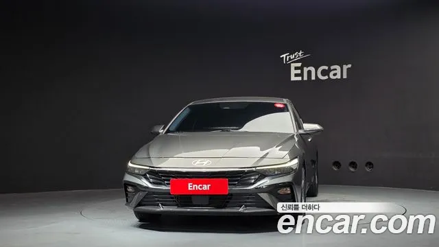 Hyundai Avante CN7 — Фото автомобиля 3