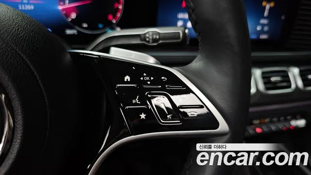 Mercedes-Benz GLE-Class — Фото автомобиля 30