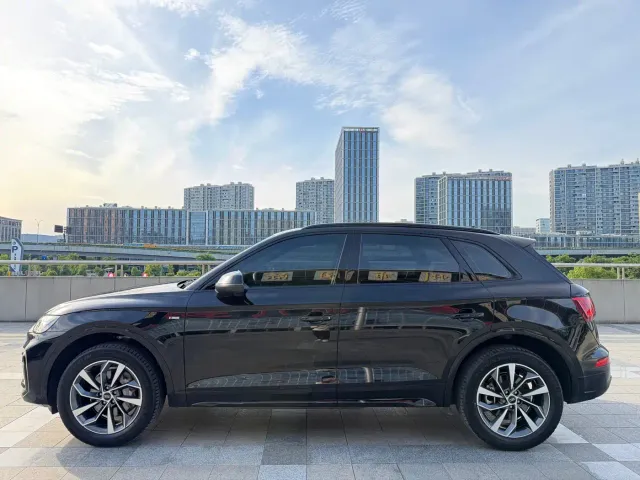 Audi Q5L — Фото автомобиля 9