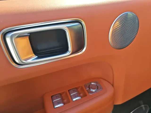 Li Auto L6 — Фото автомобиля 12