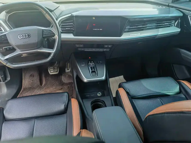 Audi Q4 e-tron — Фото автомобиля 8