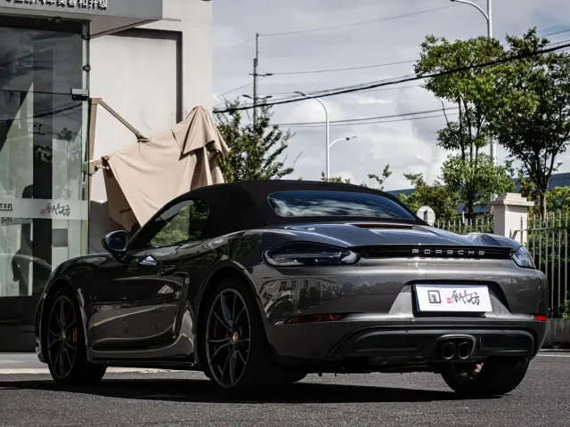 Porsche 718 — Фото автомобиля 5