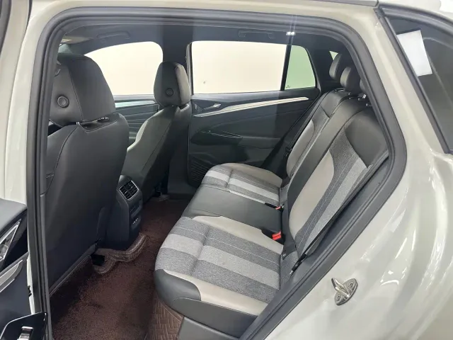 Volkswagen ID.4 Crozz — Фото автомобиля 16
