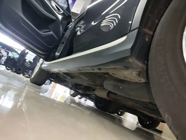 Roewe RX5 — Фото автомобиля 21