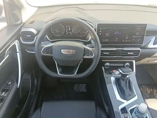 Geely Binyue — Фото автомобиля 14