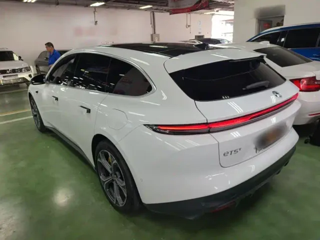Nio ET5 Touring — Фото автомобиля 4