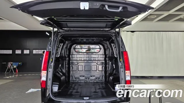 Hyundai Staria Staria L3.5 Карго 5 мест — Фото автомобиля 18