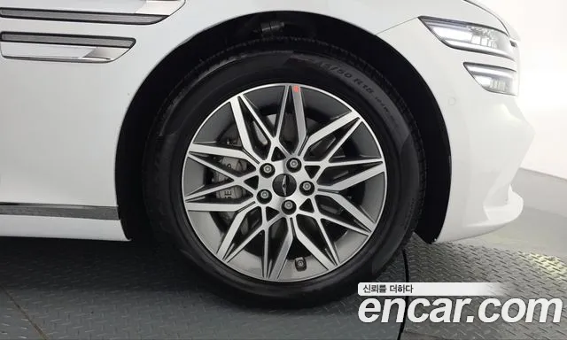 Genesis G80 RG3 — Фото автомобиля 6