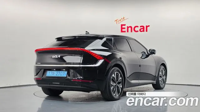 Kia EV6 — Фото автомобиля 2