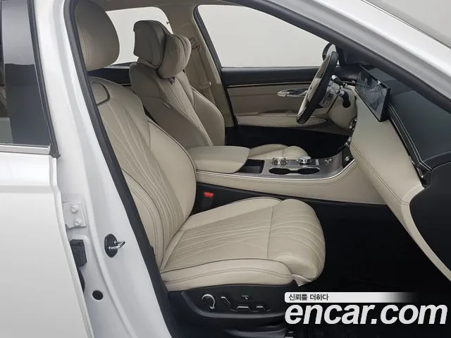 Genesis GV70 — Фото автомобиля 10