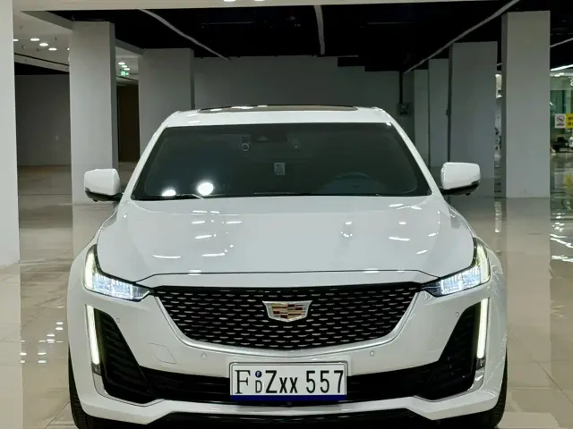 Cadillac CT5 — Фото автомобиля 2