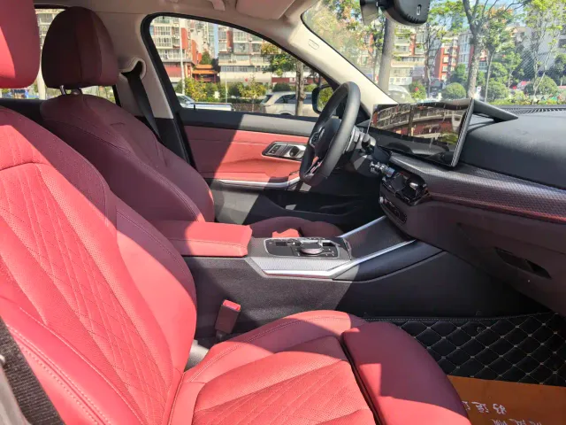 BMW 3 Series — Фото автомобиля 4