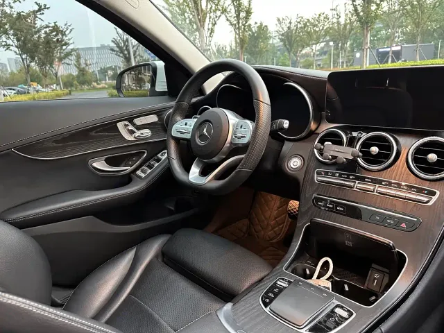 Mercedes-Benz C-Class — Фото автомобиля 12