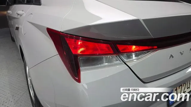 Hyundai Avante CN7 — Фото автомобиля 8