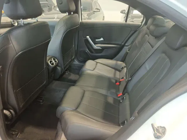 Mercedes-Benz A-Class — Фото автомобиля 11