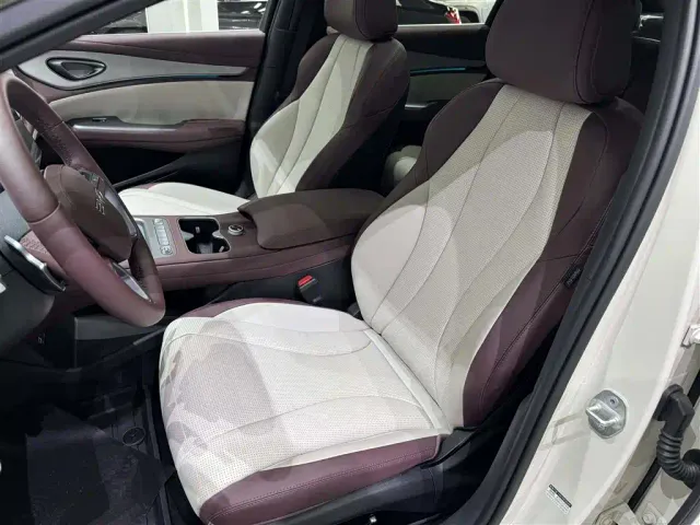 BYD Seal 07 DM-i — Фото автомобиля 20