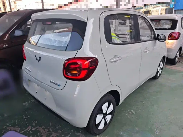 Wuling Hongguang Mini EV — Фото автомобиля 6