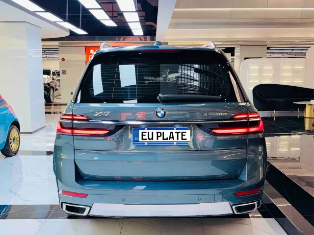 BMW X7 — Фото автомобиля 4