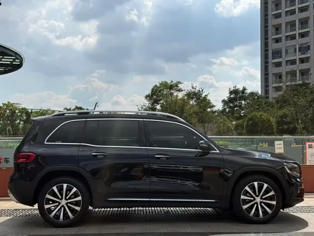 Mercedes-Benz GLB-Class — Фото автомобиля 13