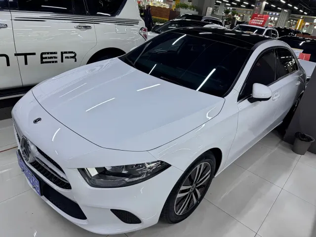 Mercedes-Benz A-Class — Фото автомобиля 11