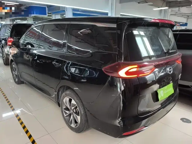 GAC Trumpchi M6 — Фото автомобиля 4
