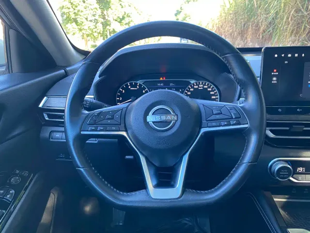 Nissan Teana — Фото автомобиля 13