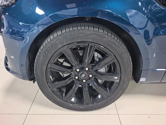 Land Rover Range Rover Sport — Фото автомобиля 3