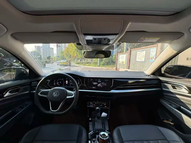 Volkswagen Passat — Фото автомобиля 5