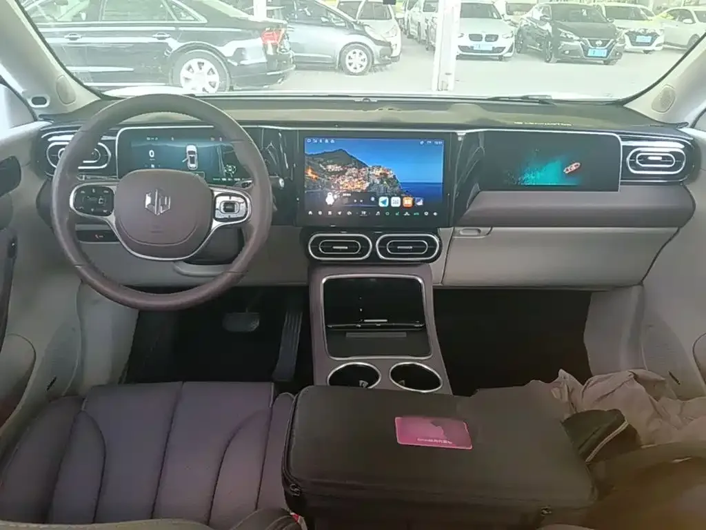Leapmotor Leapmotor C11 2023 Extended Range 285 Comfort Edition — Фото автомобиля 5