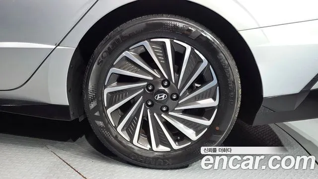 Hyundai Sonata Exclusive — Фото автомобиля 18
