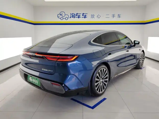 Geely Galaxy Xingyao 8 — Фото автомобиля 3