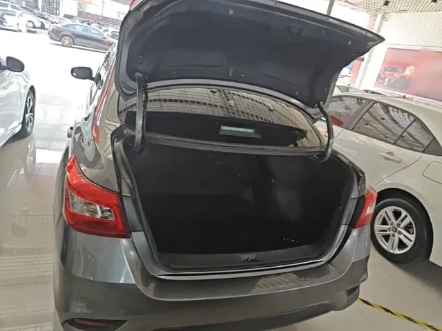 Nissan Sylphy — Фото автомобиля 18
