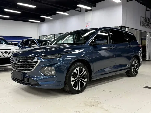 Фотография автомобиля — Wuling Victory