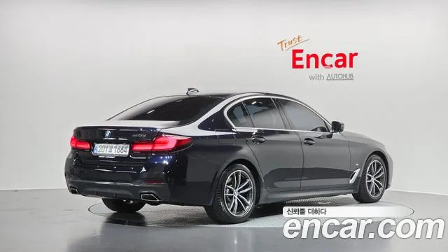 BMW 5-Series 5 серия (G30) 523d M Sport — Фото автомобиля 2